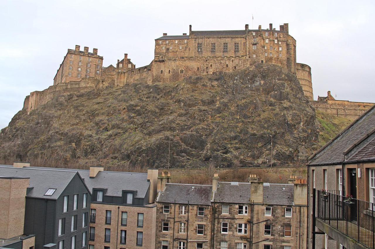 Cosy Castle Apartment エディンバラ エクステリア 写真